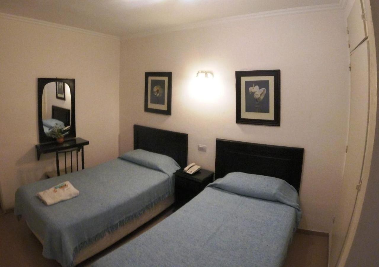 Nuevo Hotel Bristol ซานติอาโก เดล เอสเตโร ภายนอก รูปภาพ